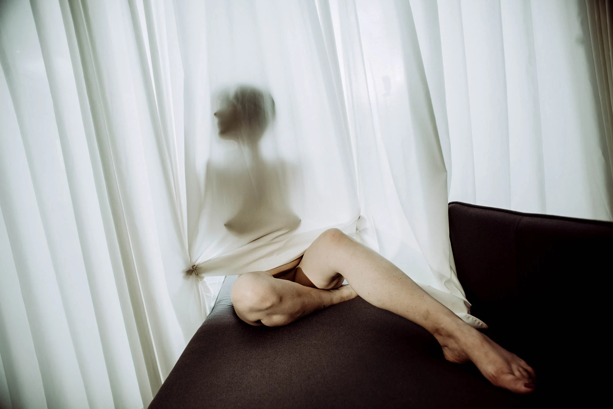 armelle-rouge-boudoir-nader-ghavami-photographie-4