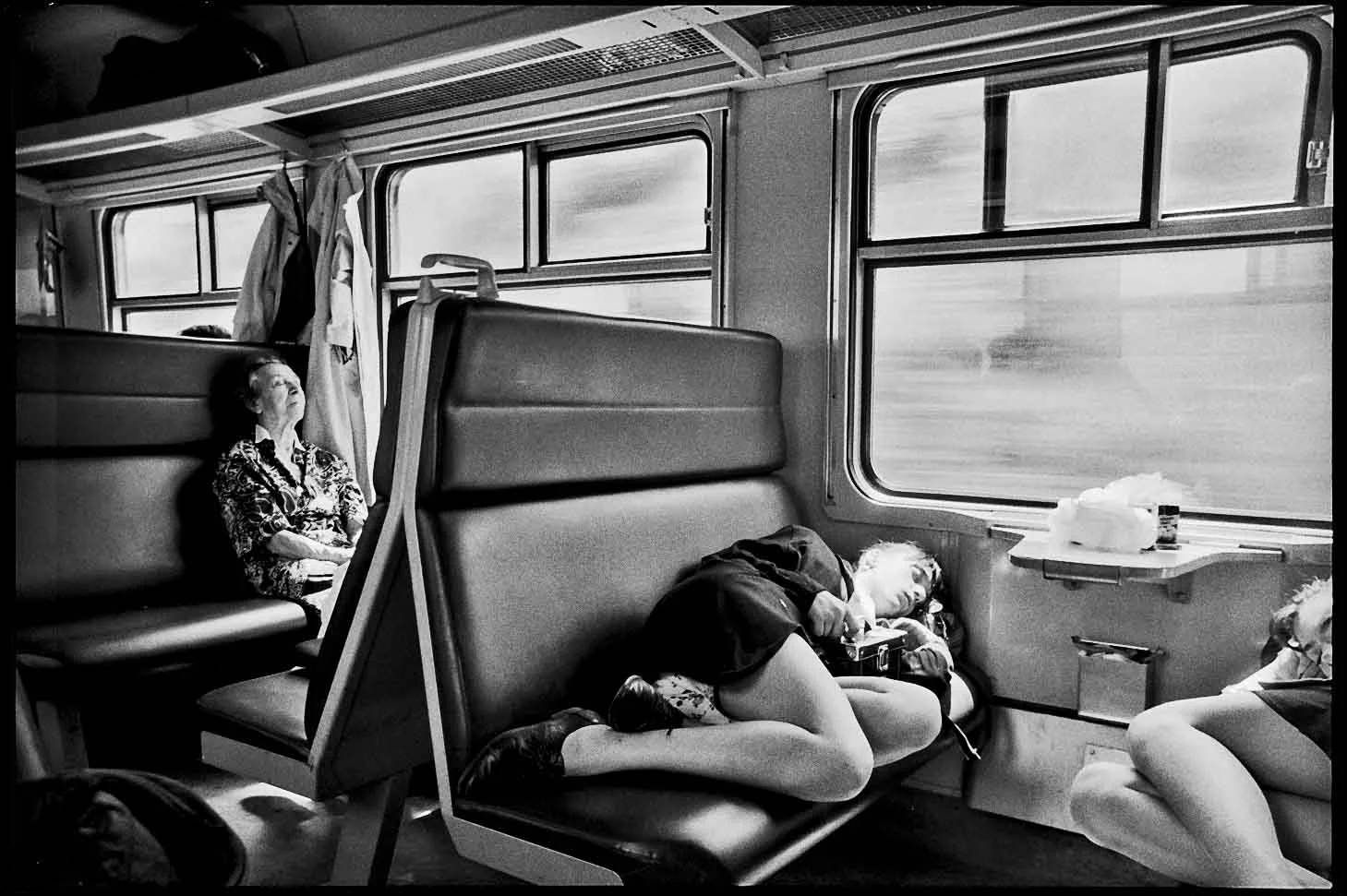 luxembourg-1995-street-photography-nader-ghavami-47