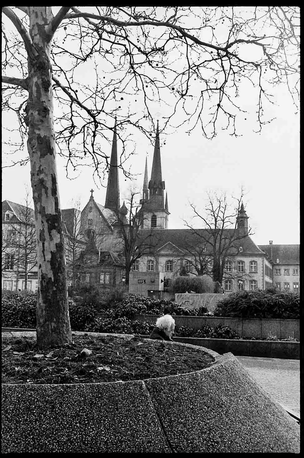 luxembourg-1996-street-photography-nader-ghavami-17