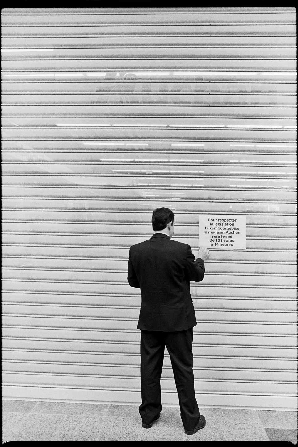 luxembourg-1997-street-photography-nader-ghavami-3