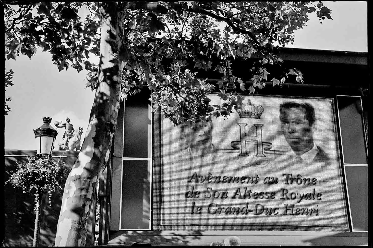luxembourg-2000-street-photography-nader-ghavami-48