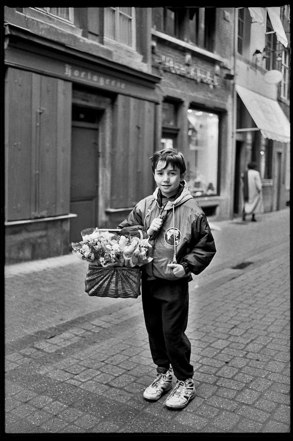 namur-1994-street-photography-nader-ghavami-46